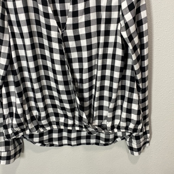 Madewell Wrap-Front Shirt in Buffalo Check j 8069 - Picture 5 of 10
